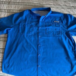Columbia Blue Button-Down performance Shirt